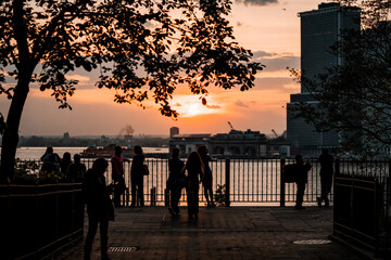New York City Fidi Tribeca Sunset Cityscape overlook from Brooklyn Heights Promenade © TBC