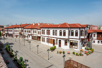 Obraz premium White historical Ankara houses on the historical street in Ankara Altındag