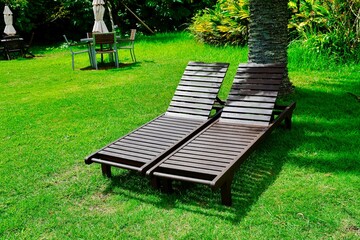 自然の中のベッド