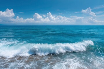 Fototapeta premium Ocean Wave Crashing on Shore: Serene Coastal Scene