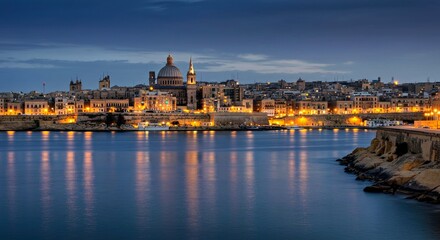 Fototapeta premium Valletta Skyline: Twilight View from Sliema with Harbor Reflections