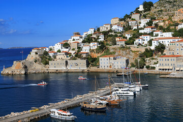 Fototapeta premium Hydra Island Harbor with Boats and Clear Blue Sea