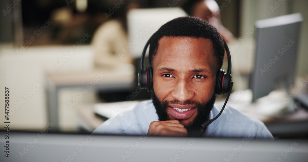 Leinwandbilder black man, face and thinking at computer for call center, communication or crm help desk for support