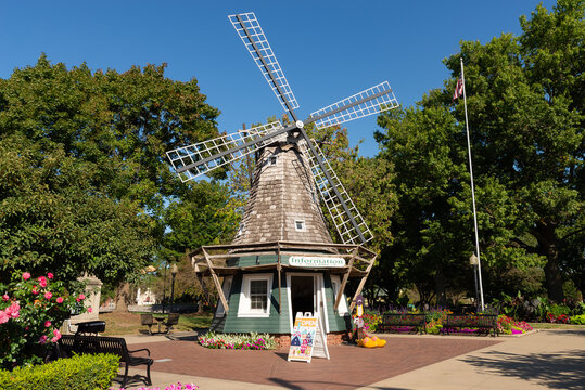 Central Park in Pella