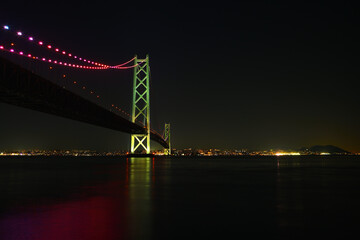 Fototapeta premium 明石海峡大橋 夜景 ライトアップ 兵庫県神戸市 