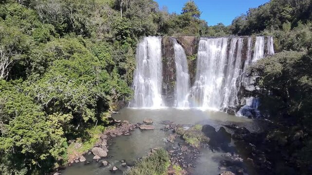 cascata magnifica natureza 