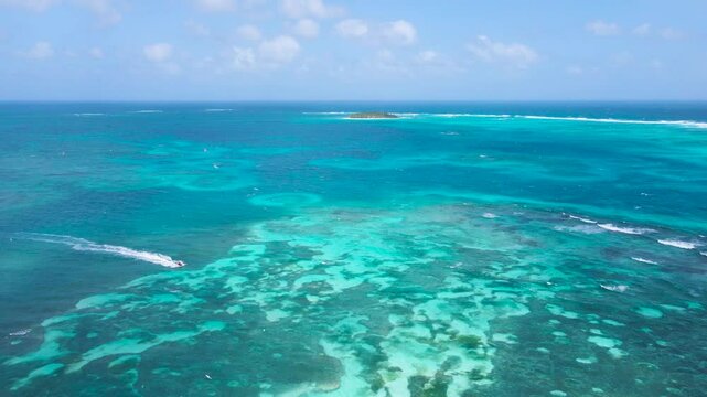 Vista al mar - San Andr&eacute;s Islas, Colombia - 4K