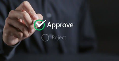 Approve and reject document for report. Person tick a checkbox with the text approve.