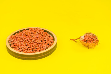 Red annatto seeds powder - Bixa orellana