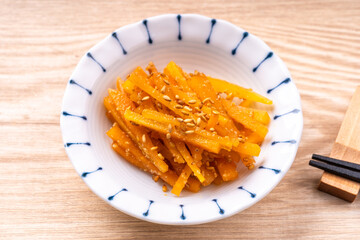にんじんの胡麻和え