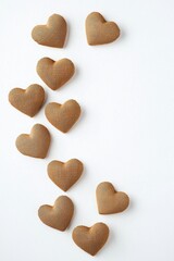 Obraz premium Decorative hearts arranged in a creative pattern.