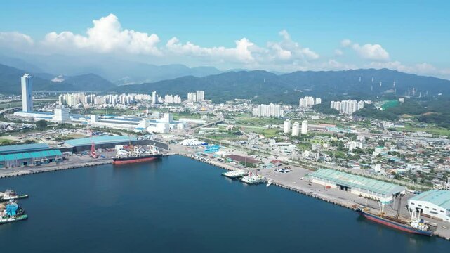 Aerial view of Donghae Port&rsquo;s industrial area and hinterland city

