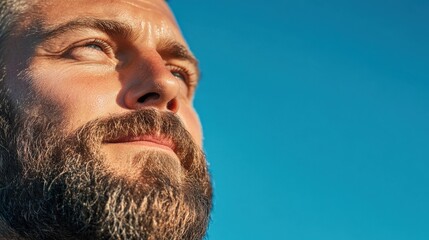 Obraz premium Man gazes at sky