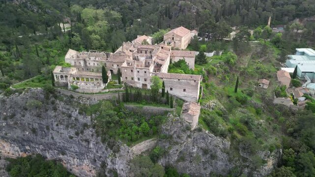 Card&oacute; Spa, Card&oacute; Mountain Range, Benifallet, Baix Ebre, Tarragona
