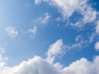 5月　昼の青空と雲71