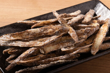 素揚げごぼう