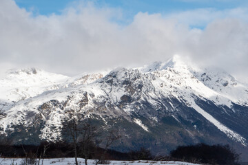 Obraz premium snow covered mountains