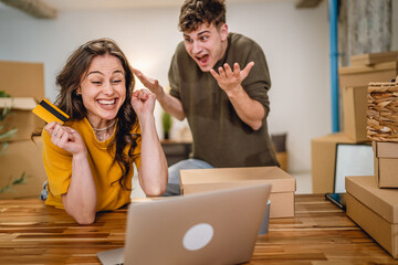 Boyfriend get angry at girlfriend for too much online shopping