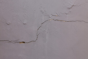 cracked concrete wall the impact of earthquake