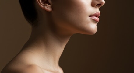 Fototapeta premium Elegant female silhouette highlighting beauty and grace in a natural pose