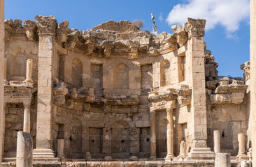 Fototapeta premium Nymphaeum or public fountain on Cardo Maximus, the main street in Jerash, a Greco-Roman well preserved city in Jordan
