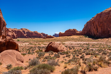 Fototapeta premium Sleeping Dragon Rock Formation Within Monument Valley Arizona