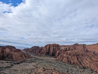 red rock canyon on a cloudy day