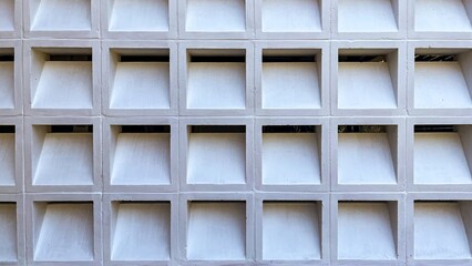 Geometric Concrete Wall: Architectural Design Detail