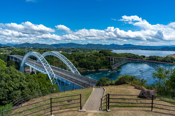 西海の丘から見る新西海橋と西海橋の風景