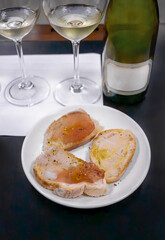Wine pairing with delicious gourmet appetizers at a wine tasting session