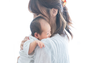 新生児（0歳0ヶ月）とお母さん