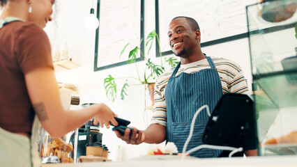 Obraz premium Coffee shop, machine and woman with phone for waiter in cafe for customer service, pos and help. Restaurant, hospitality and person for online transaction, payment and purchase for breakfast waffles