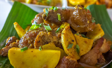 Rôti de porc au chou de palmiste, gastronomie réunionnaise 