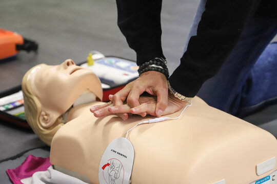 BLSD course. first aid course - company safety - cardiac massage - Basic Life Support