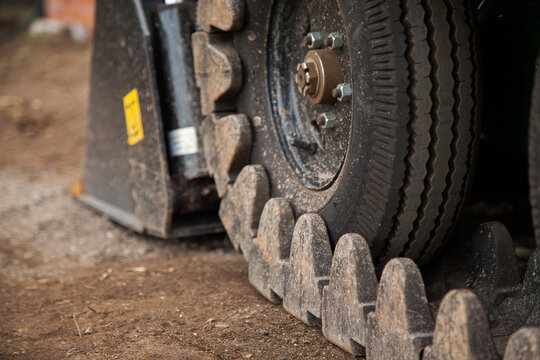 wheel and treas of small digger