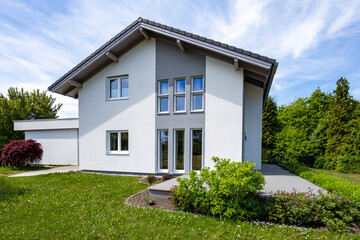 Einfamilienhaus mit Garten