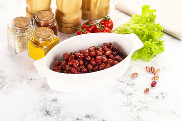 Canned red beans in the bowl