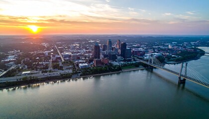 Fototapeta premium beautiful view of louisville city in kentucky from drone at sunrise
