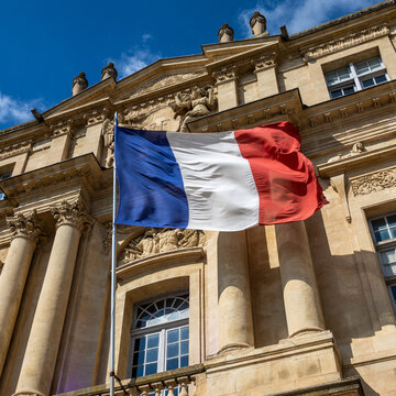 Drapeau fran&ccedil;ais-Mairie.