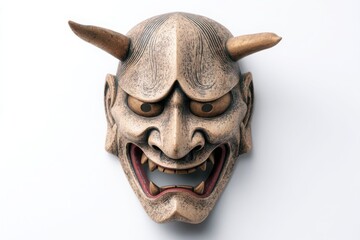 Naklejka premium Japanese Oni Mask Photography: Traditional Demon Mask with Horns on White Background