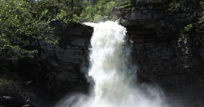 Waterfall in Upstate New York filmed in 60 FPS