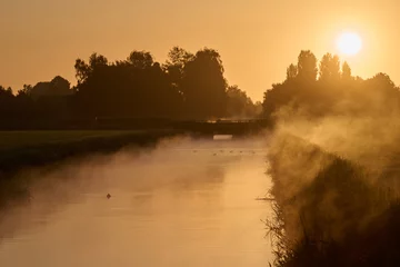 Crédence de cuisine en verre imprimé sunrise over the river with ducks