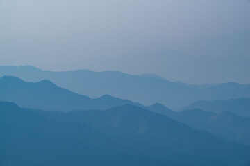 Fototapeta premium 霧が湧く美しい高原 霧ヶ峰 
