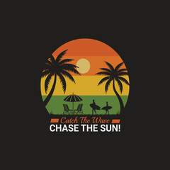 Naklejka premium Chase The Surf Sunset Beach Vintage Summer T-Shirt Design