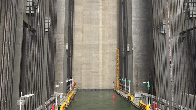 Engineering Precision: Inside the Three Gorges Ship Lift