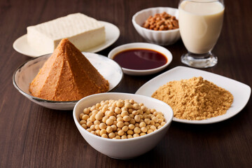 味噌や醤油などの大豆の発酵食品