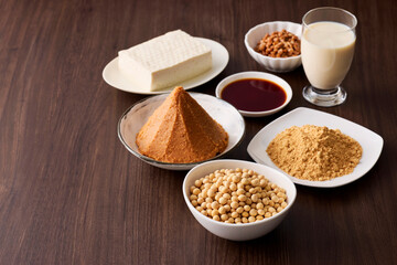 味噌や醤油などの大豆の発酵食品