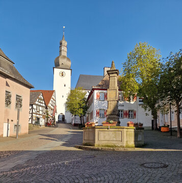 Maximilian fountain and St. Georg chapel in Arnsberg, Germany