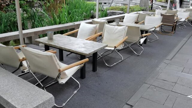 Empty Seats for Outdoor Tea and Coffee,Vacant Seats