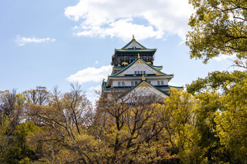 春の大阪城（2025年4月撮影）